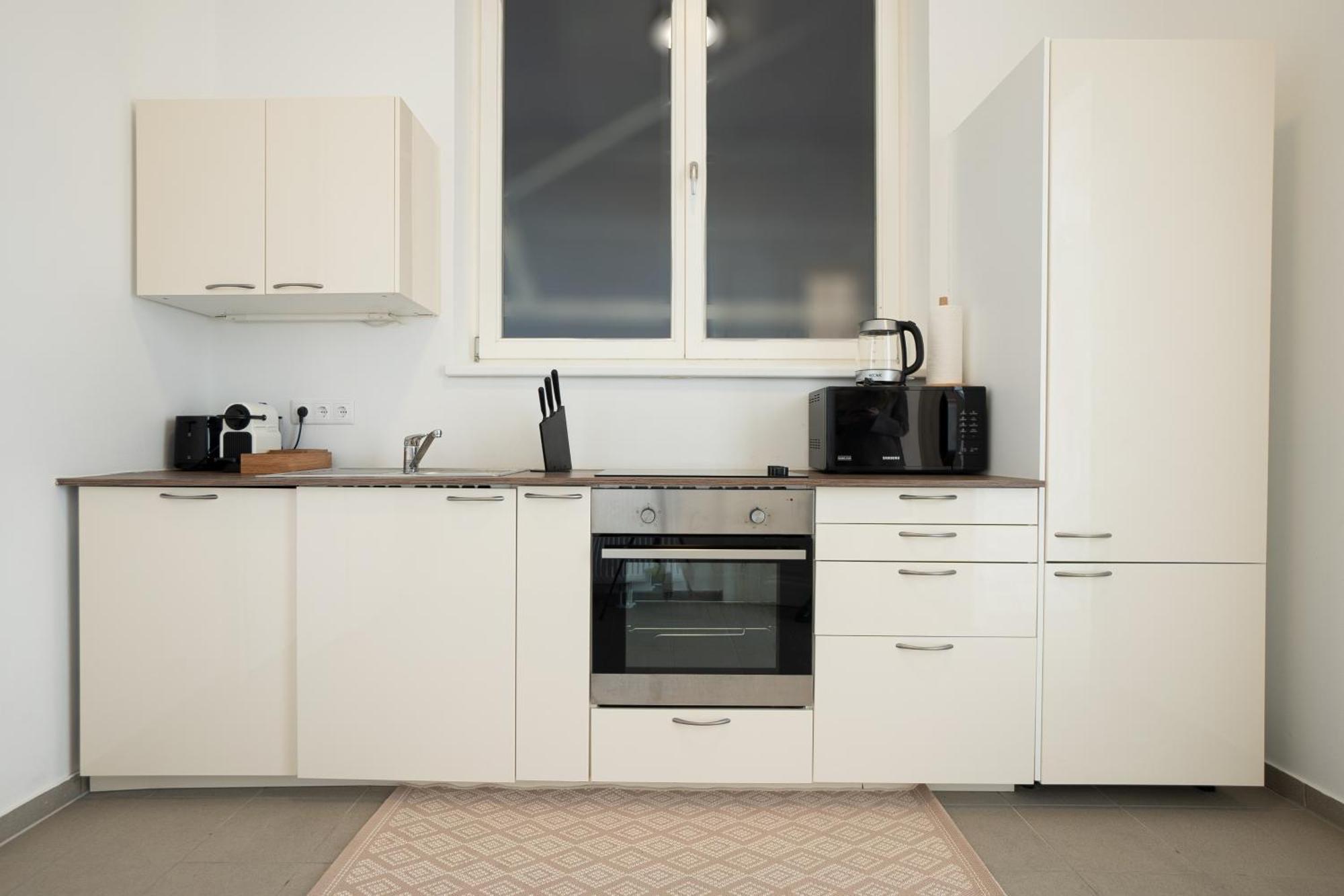 וינה Vibrant 107 M2 Flat In The City Center מראה חיצוני תמונה