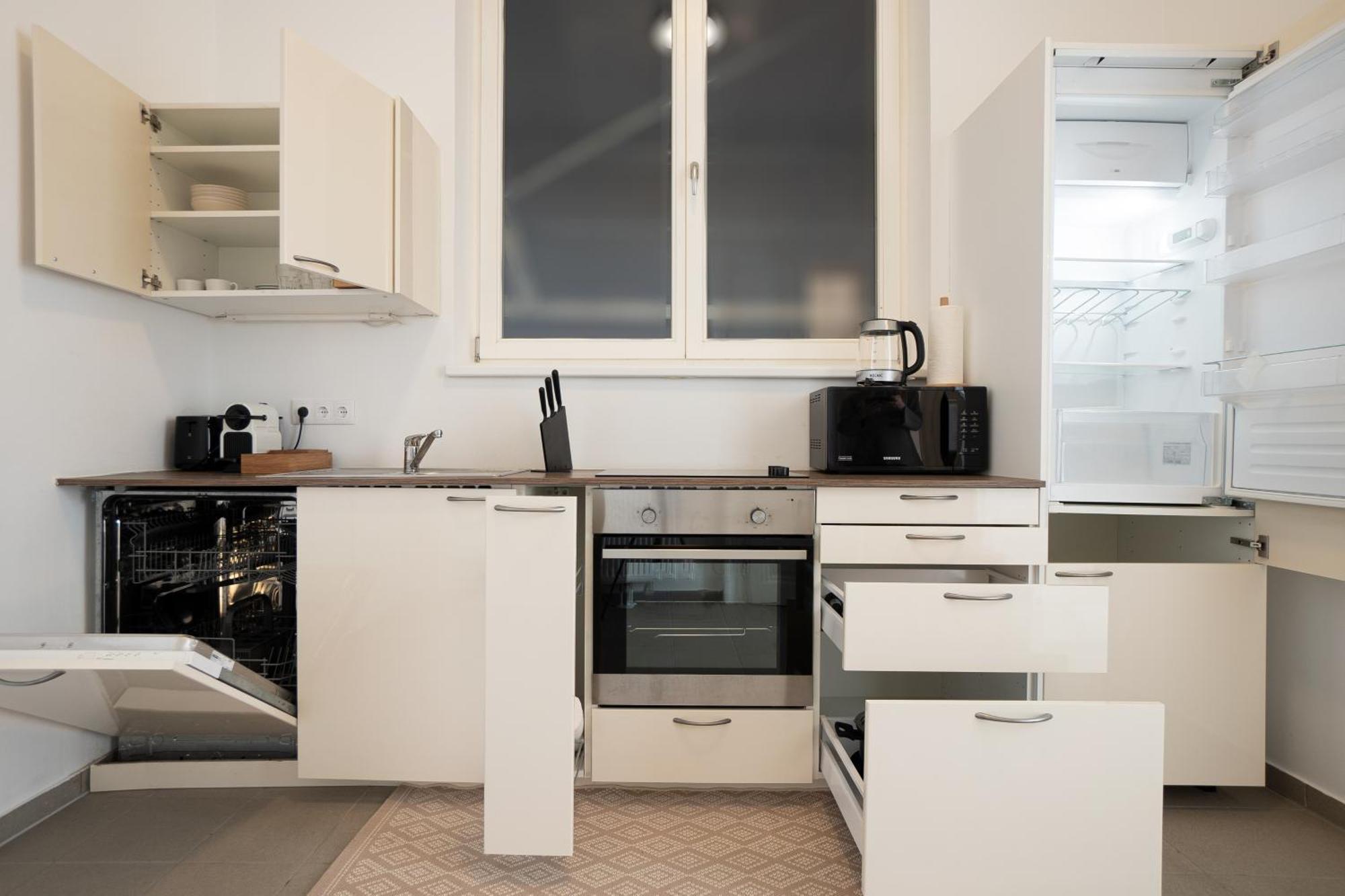 וינה Vibrant 107 M2 Flat In The City Center מראה חיצוני תמונה