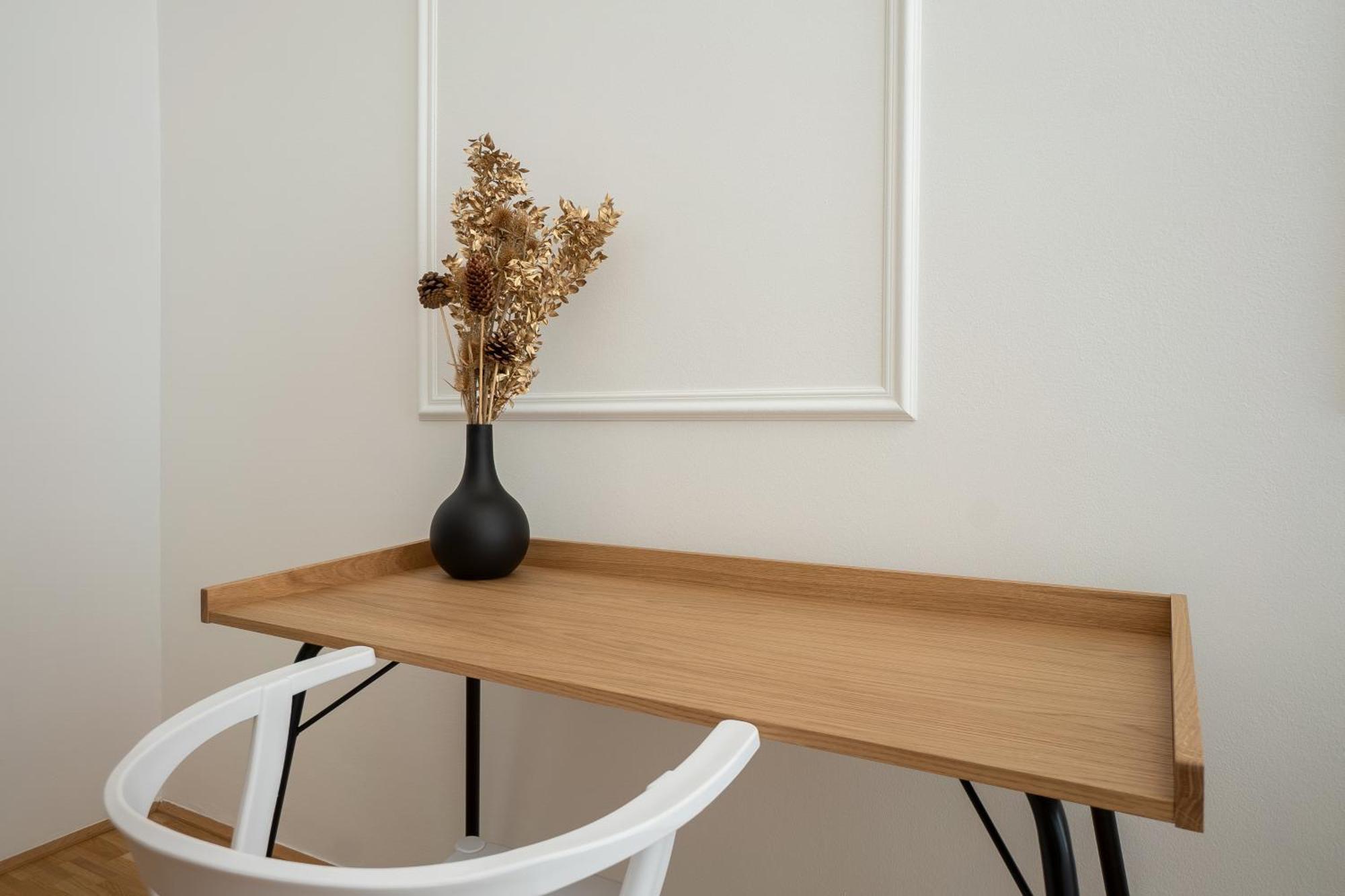 וינה Vibrant 107 M2 Flat In The City Center מראה חיצוני תמונה