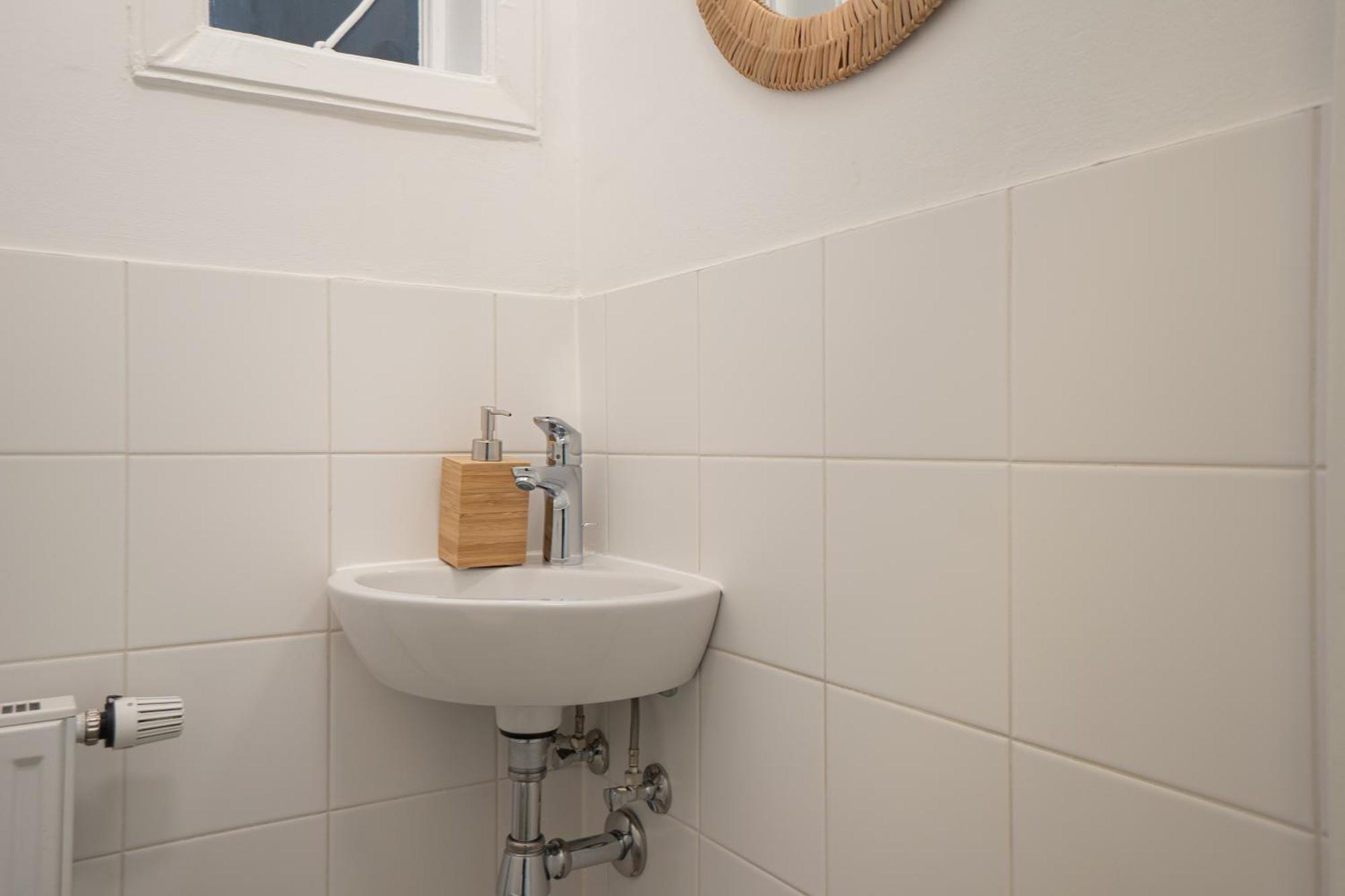 וינה Vibrant 107 M2 Flat In The City Center מראה חיצוני תמונה